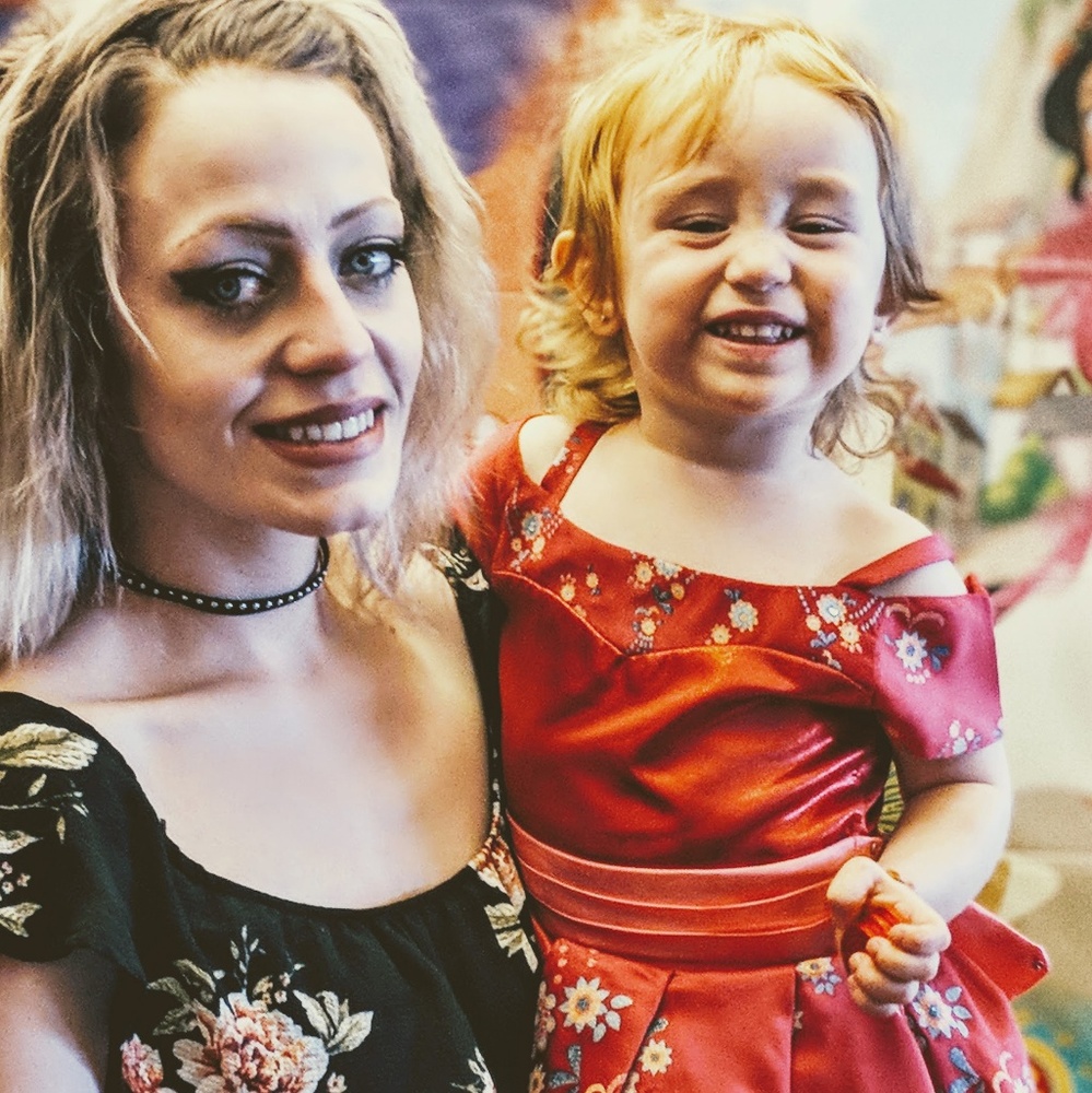 Meet your Posher, Sara